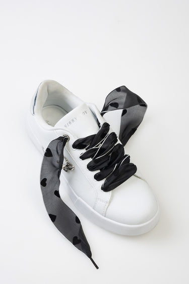SATIN HEART SHOELACE